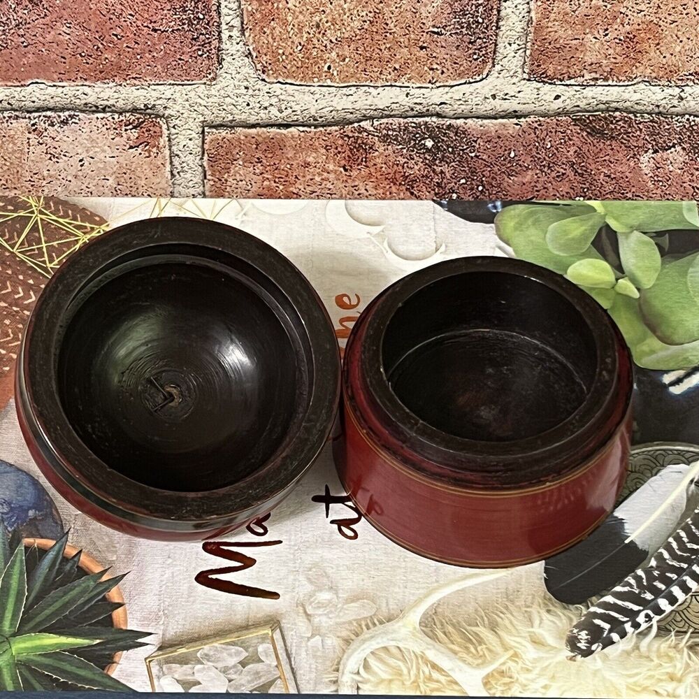 Vintage Wood Kumkum Lacquered Box Tika Powder Trinket Box Red Metal Pom Pom - Picture 6 of 17